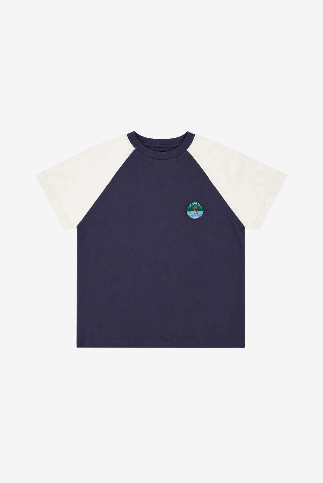 Camp T-shirt z organicznej bawełny z naszywką